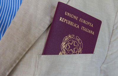 Житель Италии в 62 года получил первое в жизни удостоверение личности