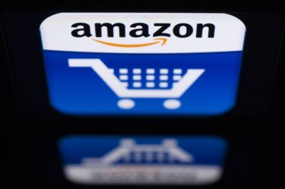 На период каникул Amazon планирует нанять еще 100 тысяч работников