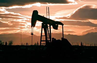 Иран попросил ОПЕК сократить производство нефти