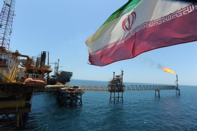 Иран продолжит наращивание добычи нефти после снятия санкций