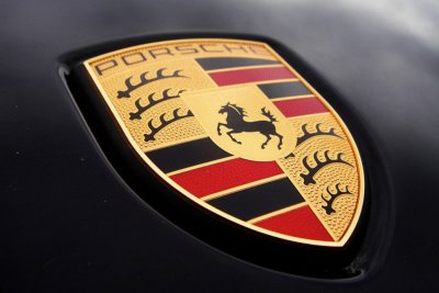 Porsche представил новые 718 Boxster и 718 Boxster S