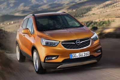 Компания Opel официально представила обновленный кроссовер Mokka X 2016