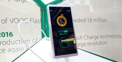 Новая технология от Oppo заряжает батарею смартфона за 15 минут