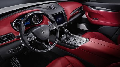 Maserati официально презентовала свой первый кроссовер Levante