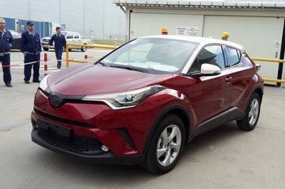 В Сети опубликованы фото серийного Toyota C-HR