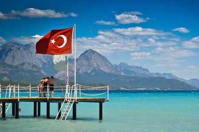 Турция столкнулась с крупнейшим оттоком туристов с 1999 года 