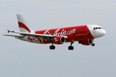 Пилот компании AirAsia ошибся и посадил самолет не в той стране
