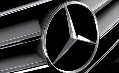 Mercedes показал соперника Tesla Model X на видео