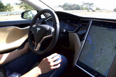 Tesla оснастит свои модели новой системой автопилота
