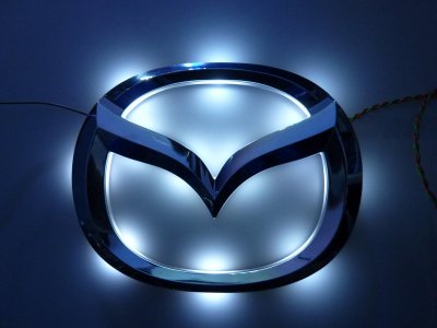 Mazda опубликовала тизер нового поколения кроссовера CX-5