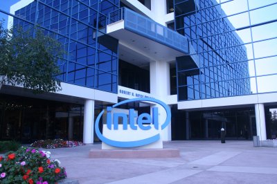 Intel вложит $250 млн в развитие технологий автономного вождения
