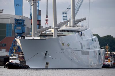 Крупнейшую в мире парусную яхту миллиардера Андрея Мельниченко арестовали в Гибралтаре