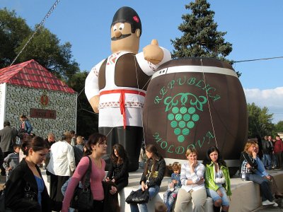 В Молдове вино официально признали продуктом питания