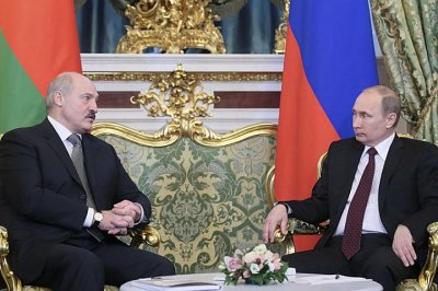Москва выделит Минску кредит до 1 миллиарда долларов