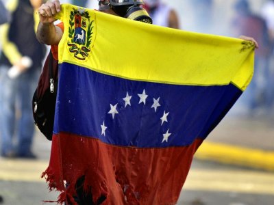 ЕС ввел оружейное эмбарго в отношении Венесуэлы