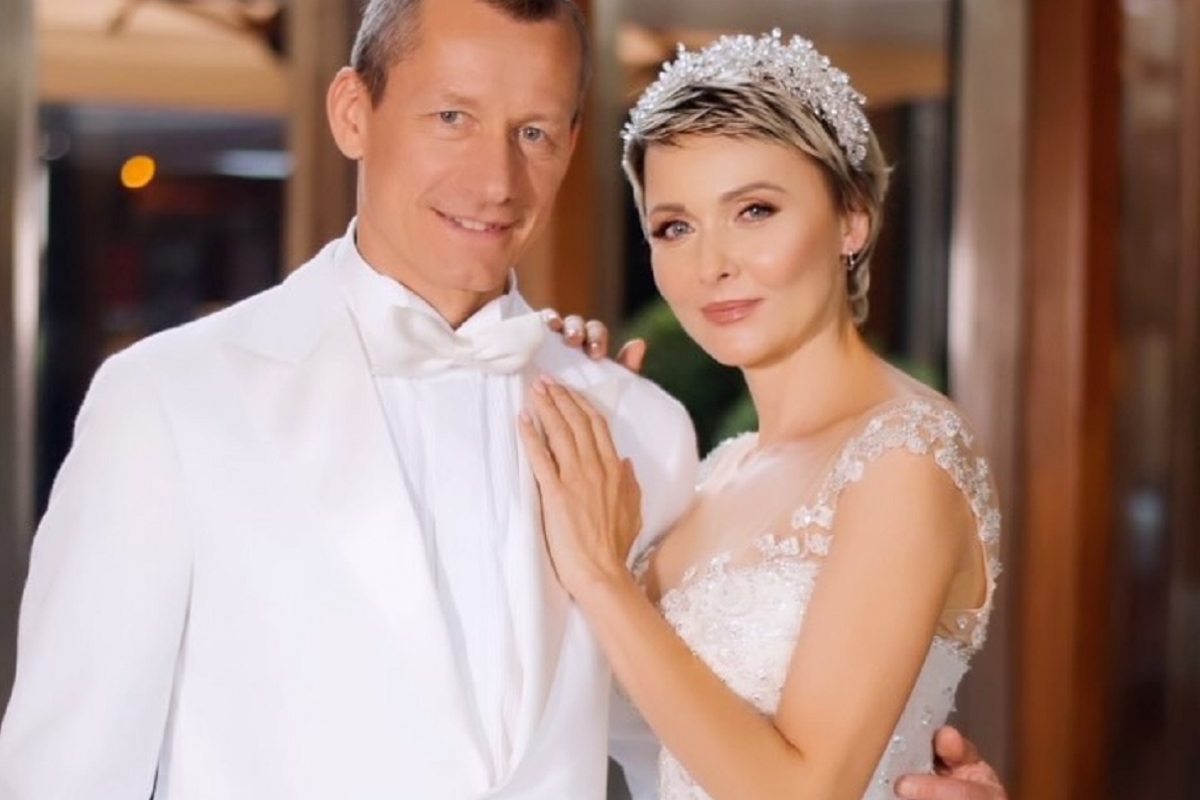 Актриса Дарья Повереннова заинтриговала фотосессией в свадебном платье
