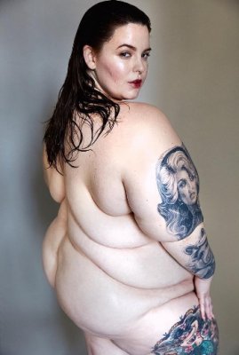 155-килограммовая беременная модель Тесс Холидэй шокировала обнаженными фот...