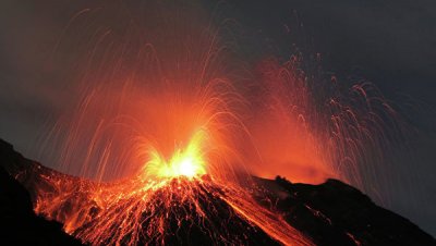 В Японии произошло извержение вулкана Асо: фото
