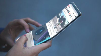 Lenovo представила на видео гибкий смартфон Motorola Razr