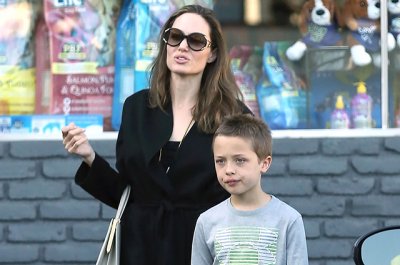 Анджелина Джоли с детьми посетила экстремальное развлечение