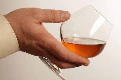 Ученые узнали, сколько бокалов алкоголя лишают силы воли
