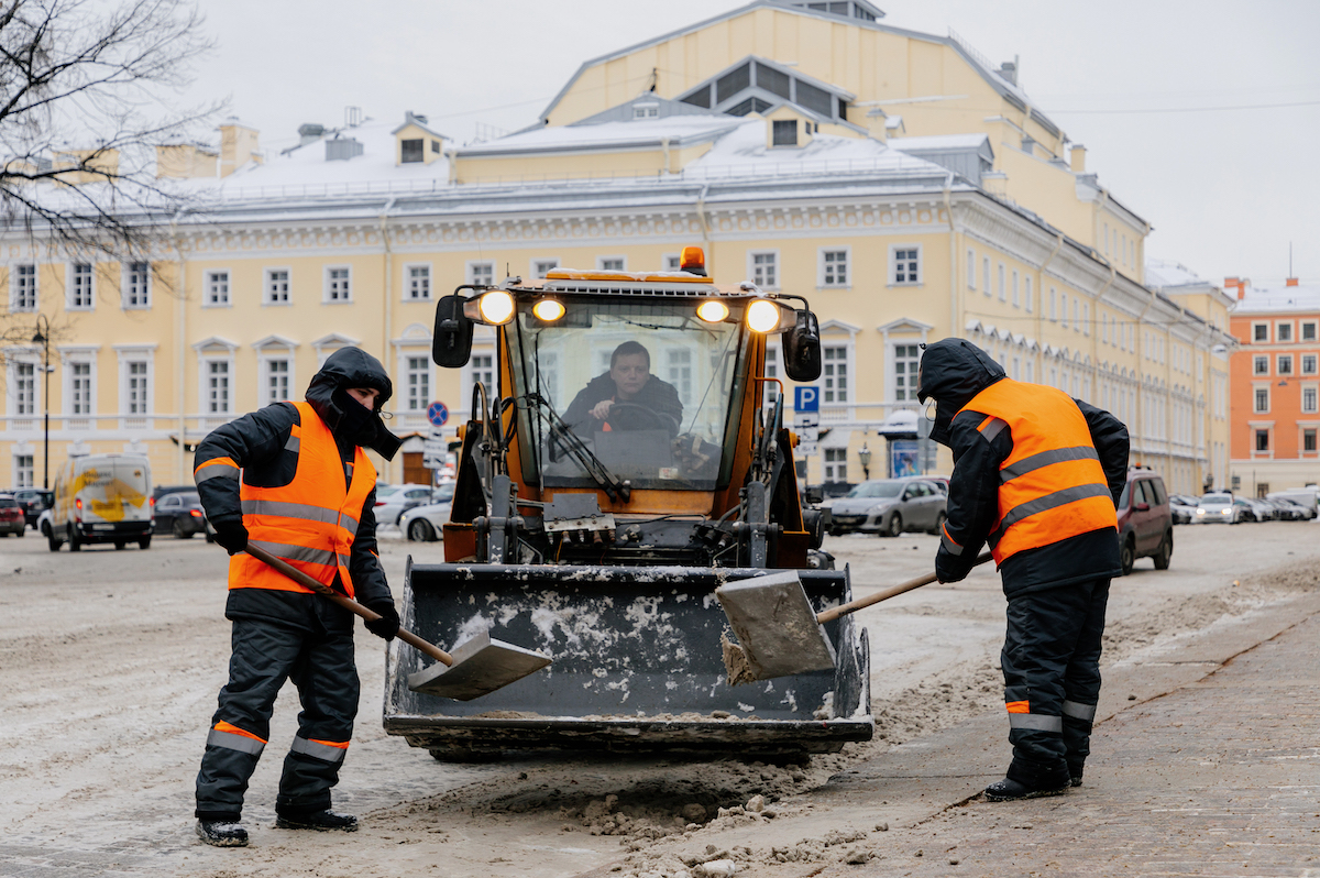 В Петербурге не хватает снегоуборочной техники