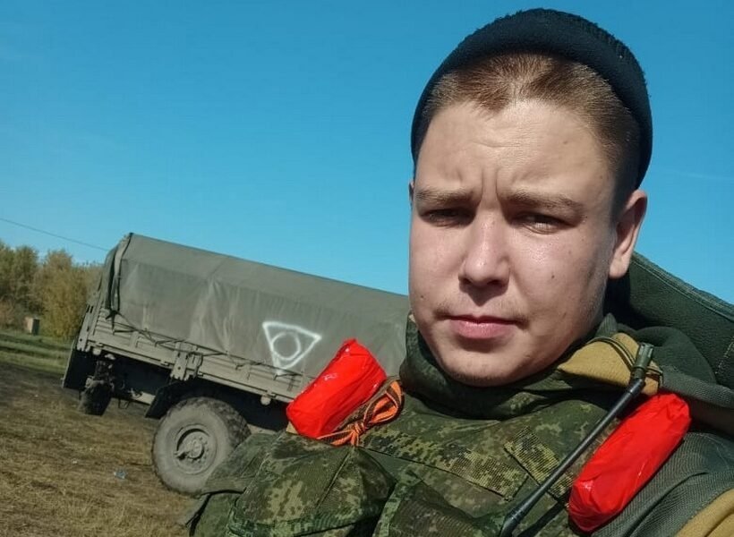Мобилизованный разведчик из Свердловской области погиб на передовой в зоне СВО