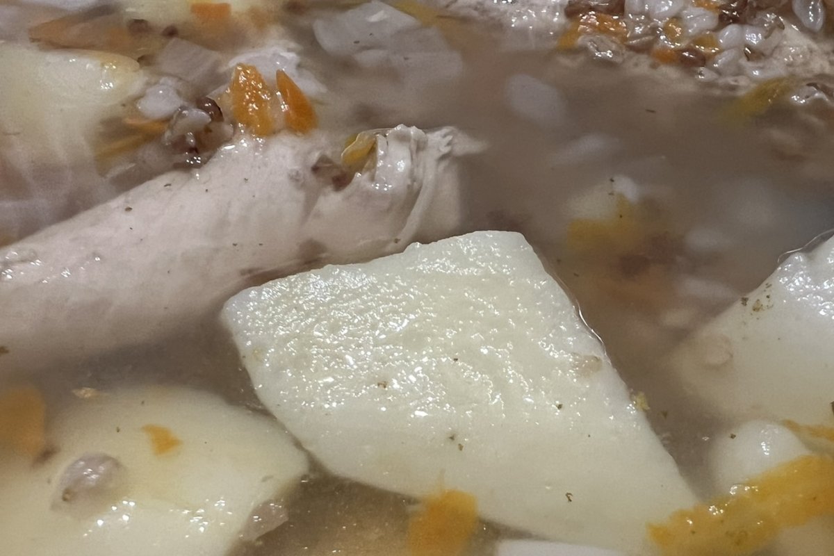 Как и когда правильно солить суп: хозяйки даже не знают о таких нюансах