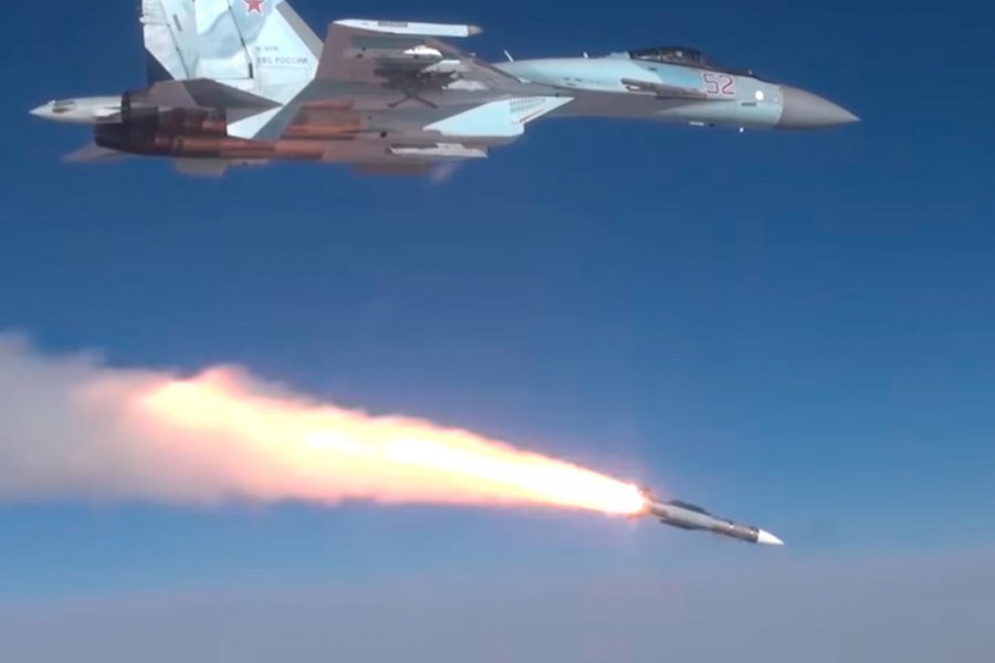 Министерство обороны РФ показало последствия авиаудара истребителя Су-34
