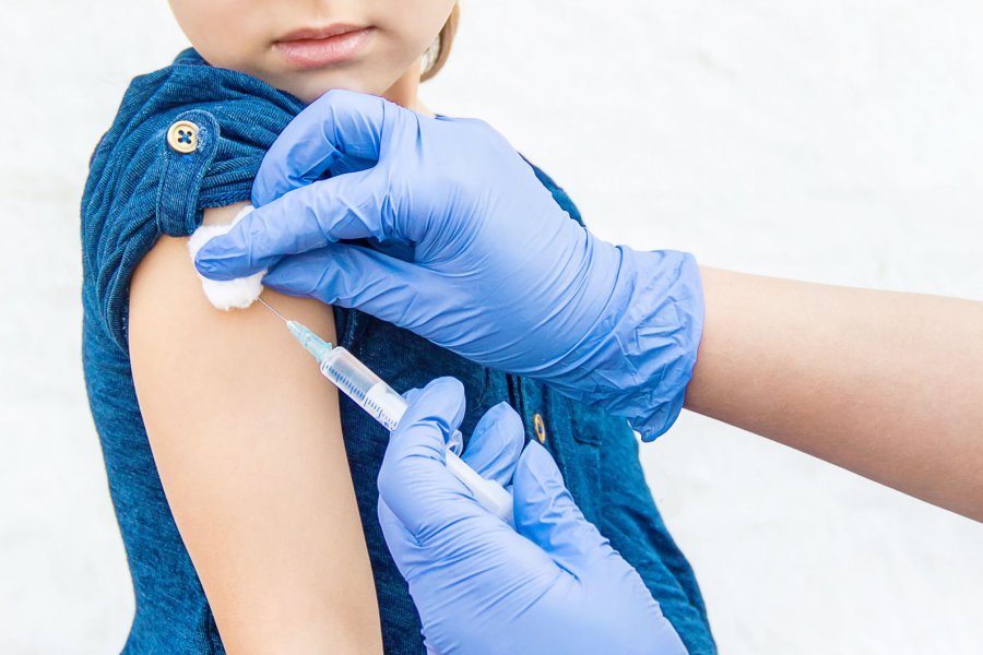 Израиль снизил возрастной порог вакцинации от COVID-19 до 5 лет