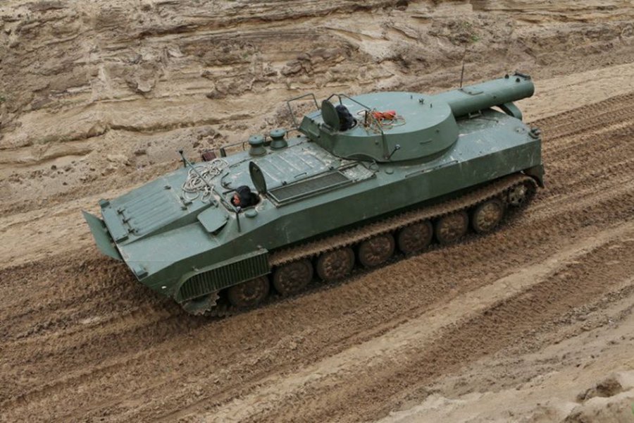 Эшелон российских установок разминирования УР-77 направился к границе Украины