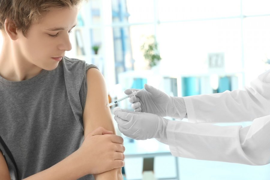 зарубежные вакцины испытывают на россиянах