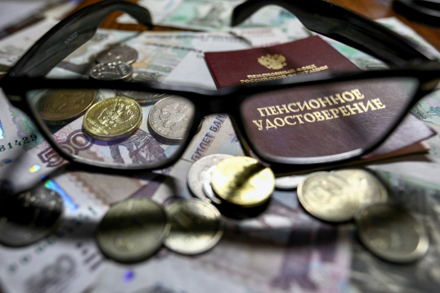 Пенсионную реформу в России могут отменить из-за событий в Казахстане