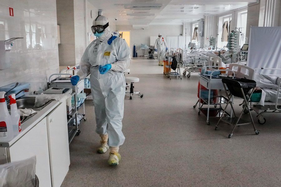 Эпидемиолог Лопушов: граждане в РФ будут умирать не от омикрон-штамма COVID, а от отсутствия медпомощи