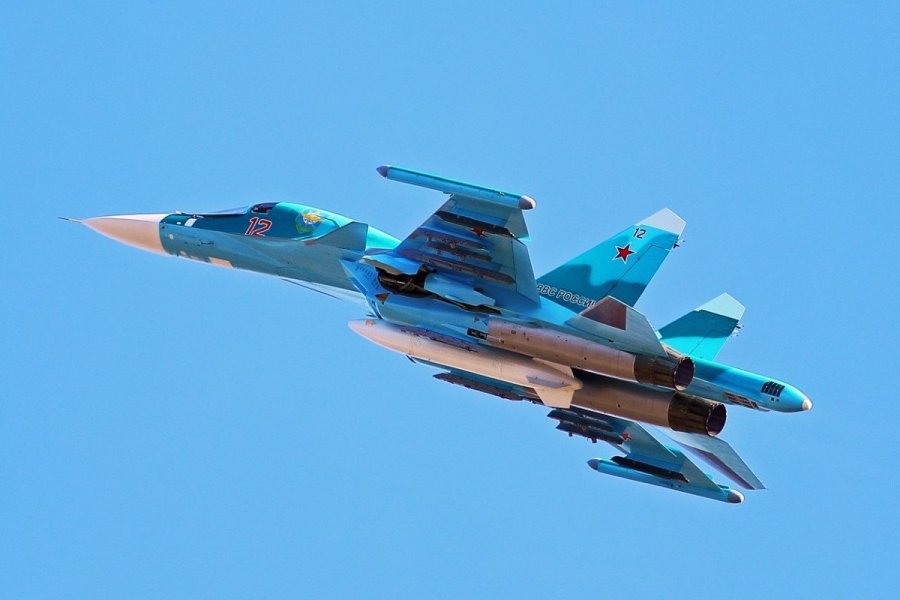 РФ перебросила на авиабазу под Воронежем 24 истребителя-бомбардировщика Су-34