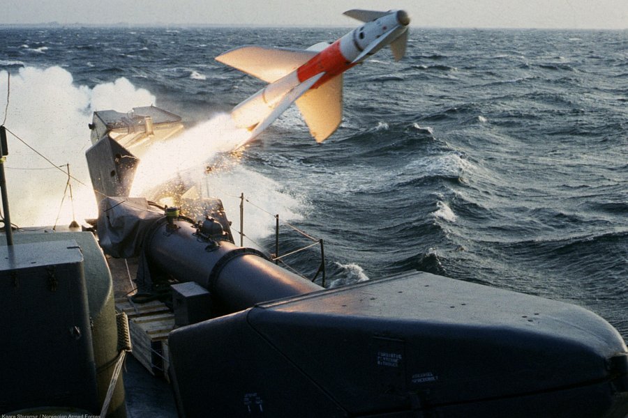 крейсер «Москва» могли поразить норвежской ракетой AGM-119