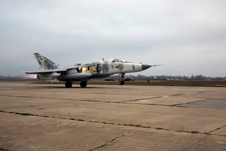 У Украины остается около 200 боевых самолетов и вертолетов, но нет пилотов