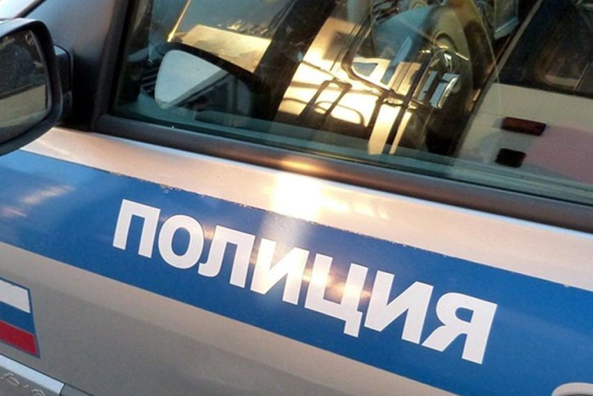 Молодые люди ограбили круглосуточный магазин на юге Санкт-Петербурга