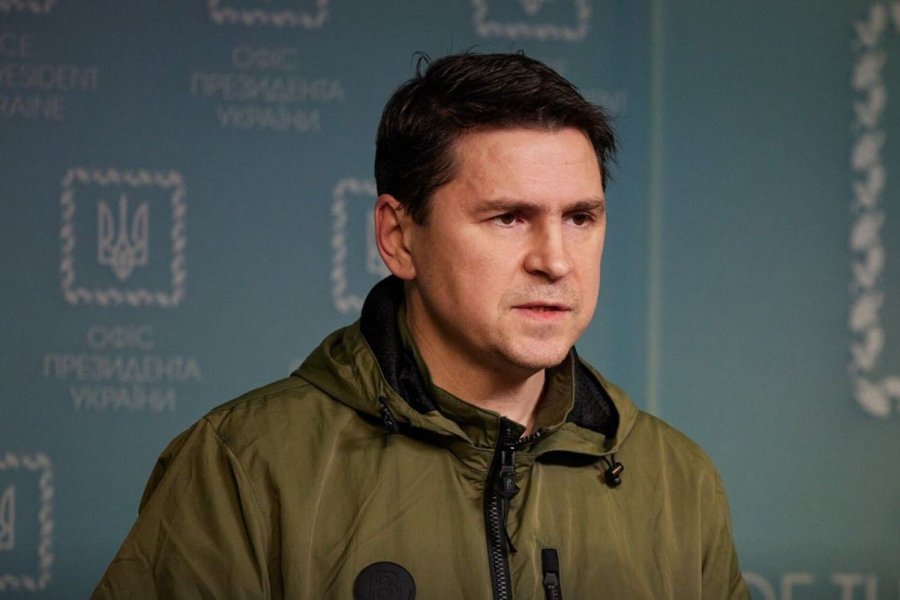 Подоляк анонсировал наращивание ударов украинскими беспилотниками по военным аэродромам на территории России