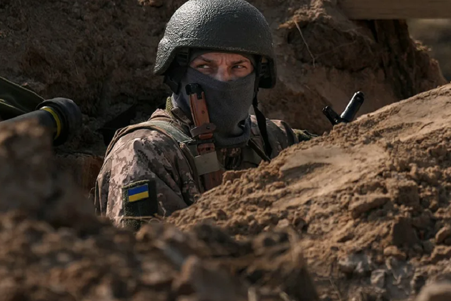Украинские войска сумели вернуть часть позиций в Новоселовском – военкор Пегов