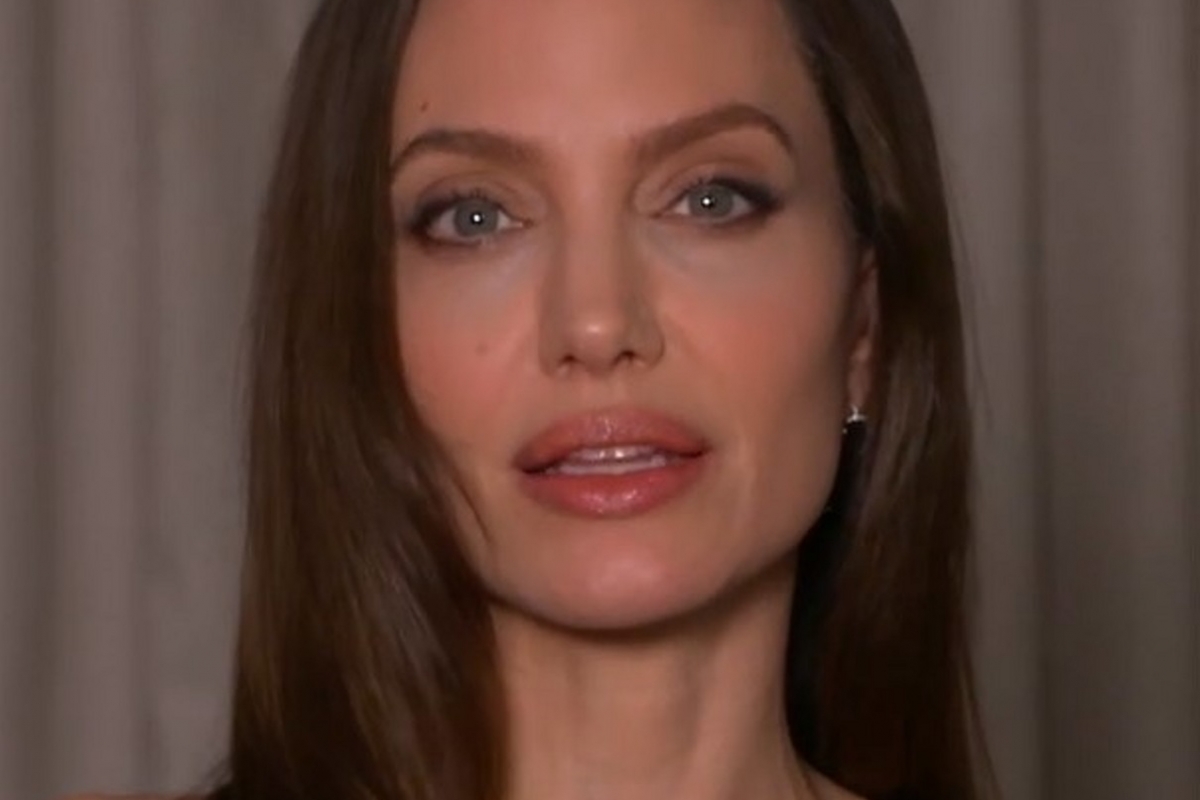 7Дней.ру: У Анджелины Джоли обнаружились целых два тайных бойфренда